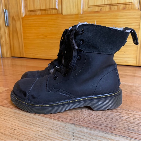 DR. MARTENS Junior Fur Lined Aimilita Leather Boot - Picture 4 of 11